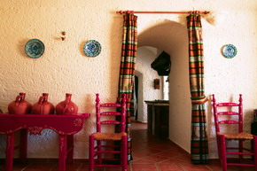 Interior views, Cuevas Pedro Antonio de Alarcon, Guadix, Granada - click for larger image