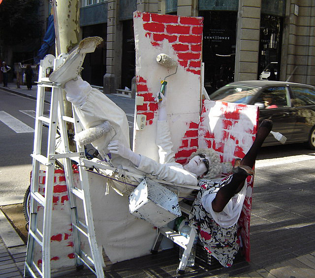 Street performer in Las Ramblas, Barcelona