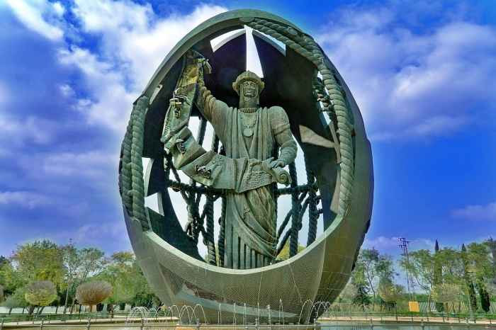 Statue of Columbus in Expo '92 grounds, Seville, Spain