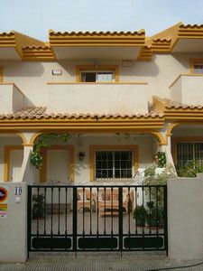 3 bedroom 2 bath town house in Cartagena, Murcia near the beach